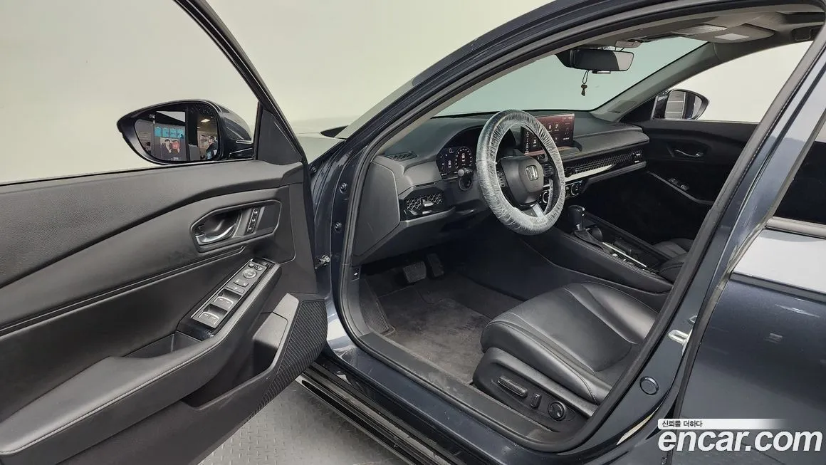 Honda Accord — фото 10