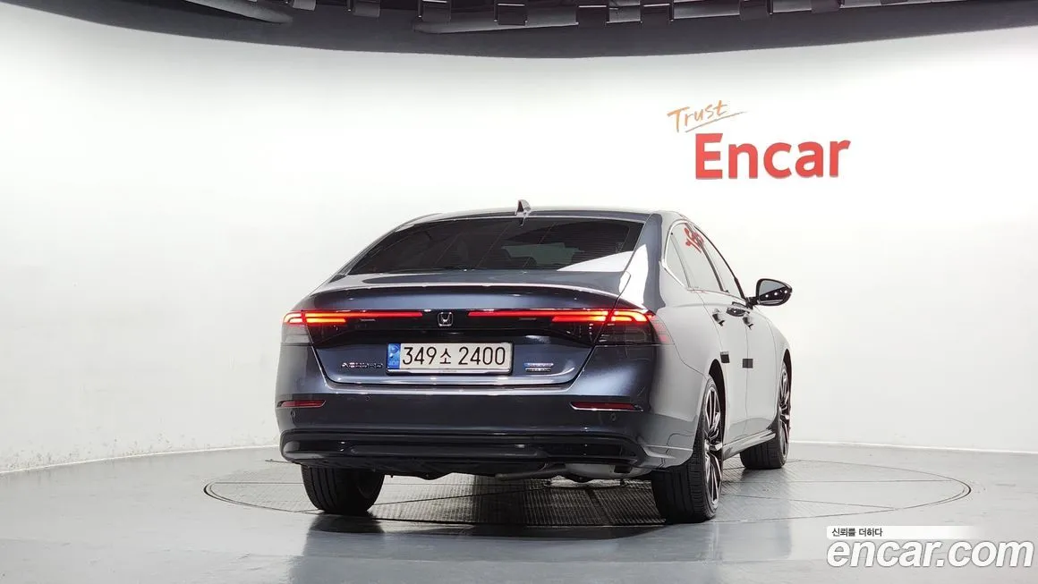Honda Accord — фото 4