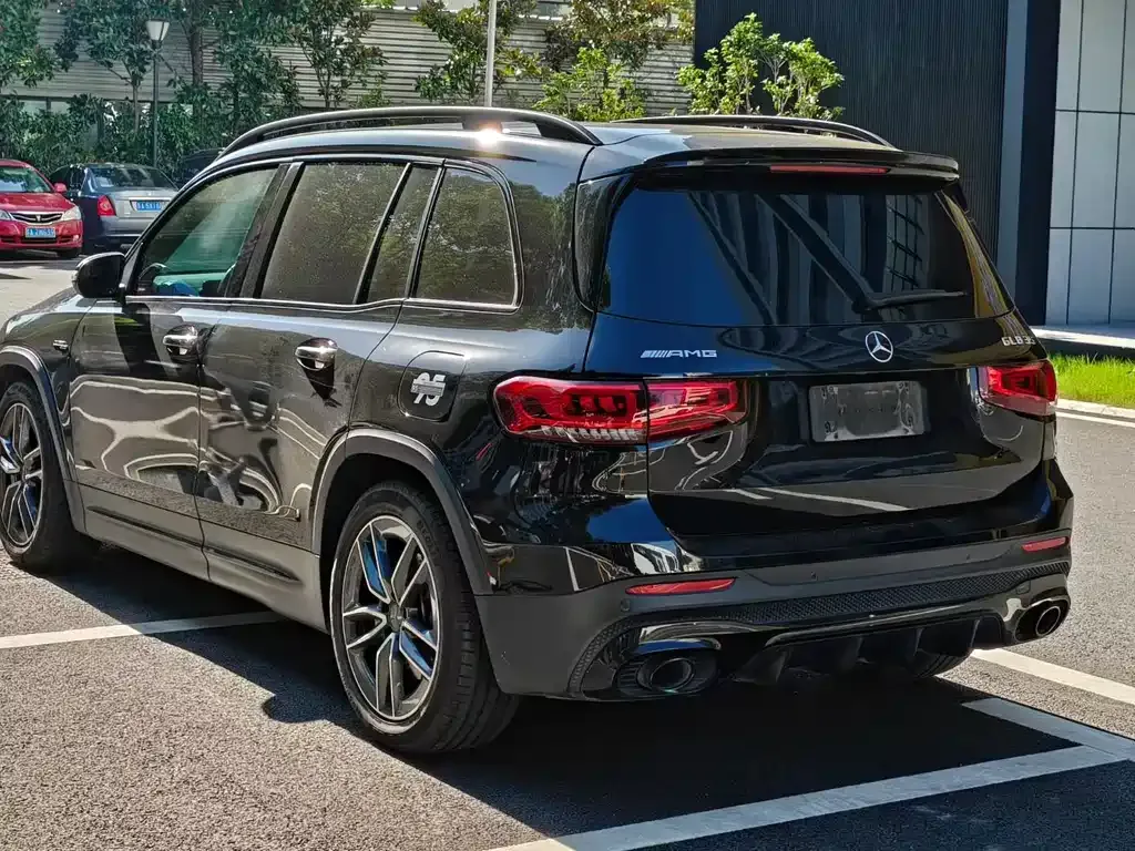 Mercedes-Benz GLB AMG — фото 2