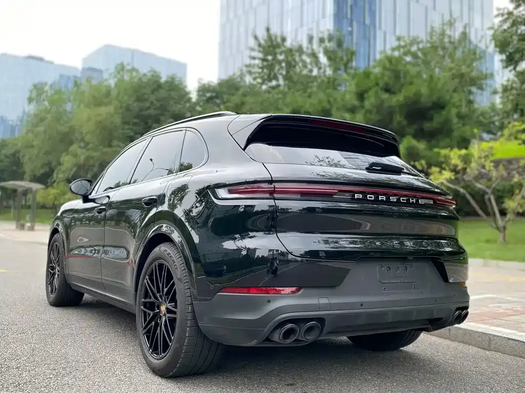 Porsche Cayenne Hybrid — фото 3
