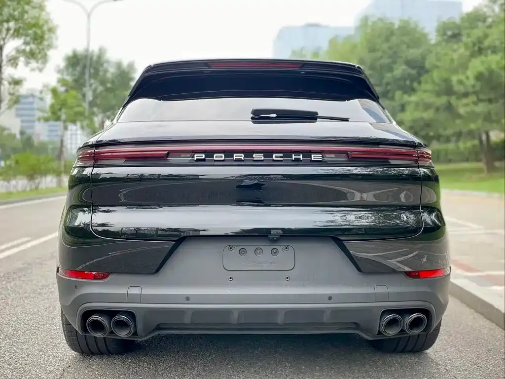 Porsche Cayenne Hybrid — фото 4