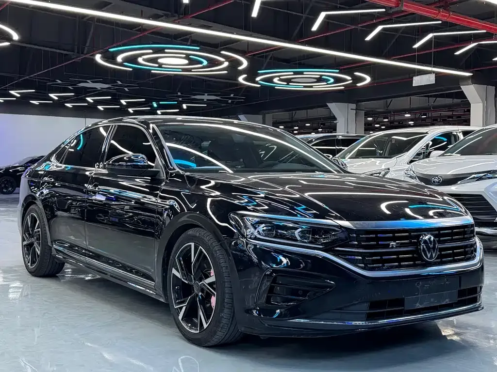 Volkswagen Passat — фото 3