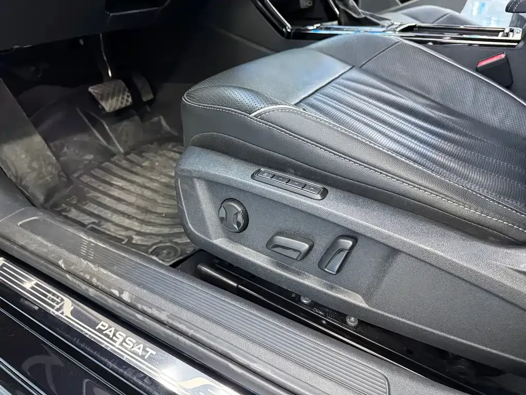 Volkswagen Passat — фото 5