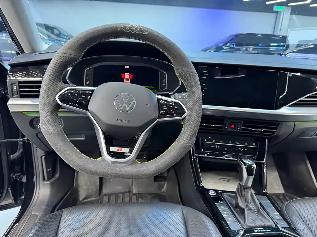 Volkswagen Passat — фото 9