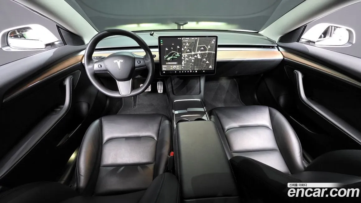 Tesla Model 3 — фото 7