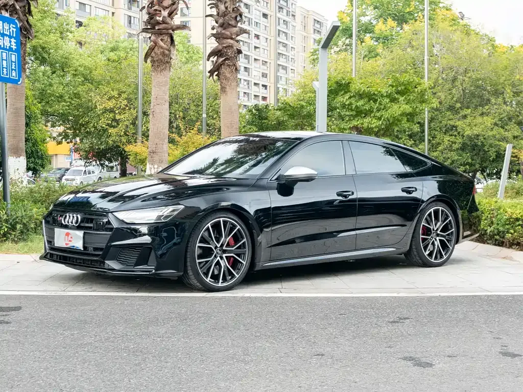 Audi S7 — фото 1