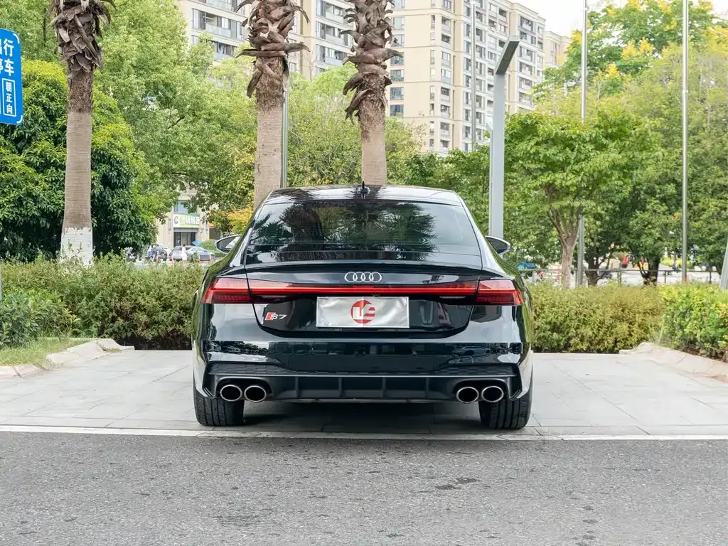 Audi S7 — фото 4