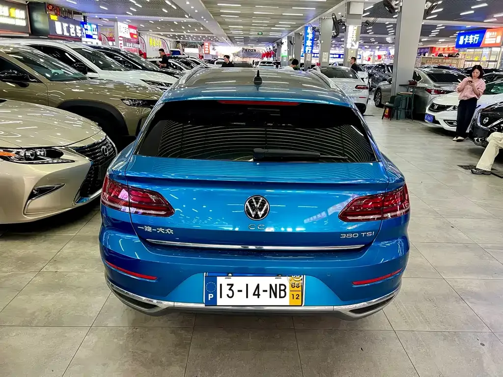 Volkswagen CC — фото 10