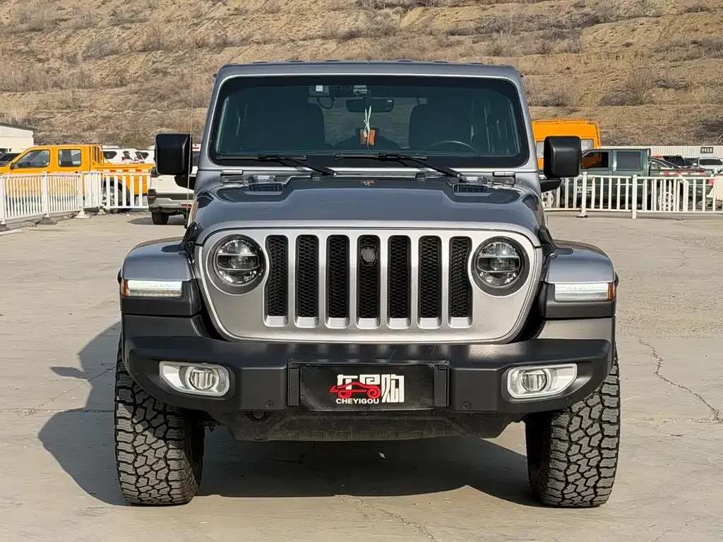 Jeep Wrangler — фото 2