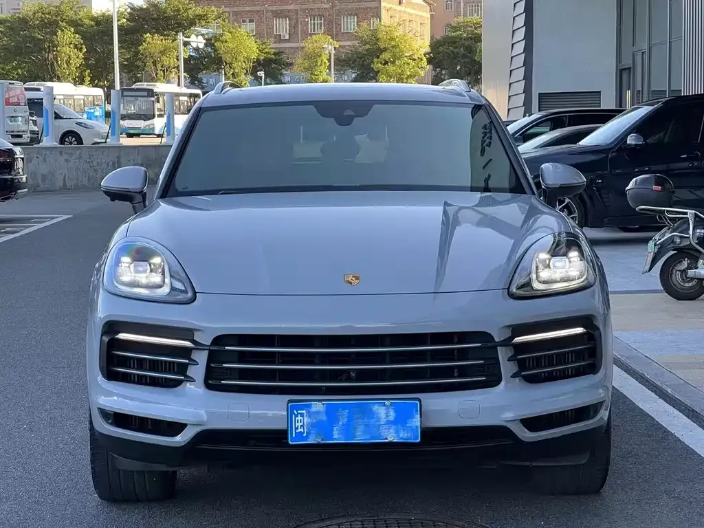 Porsche Cayenne — фото 2
