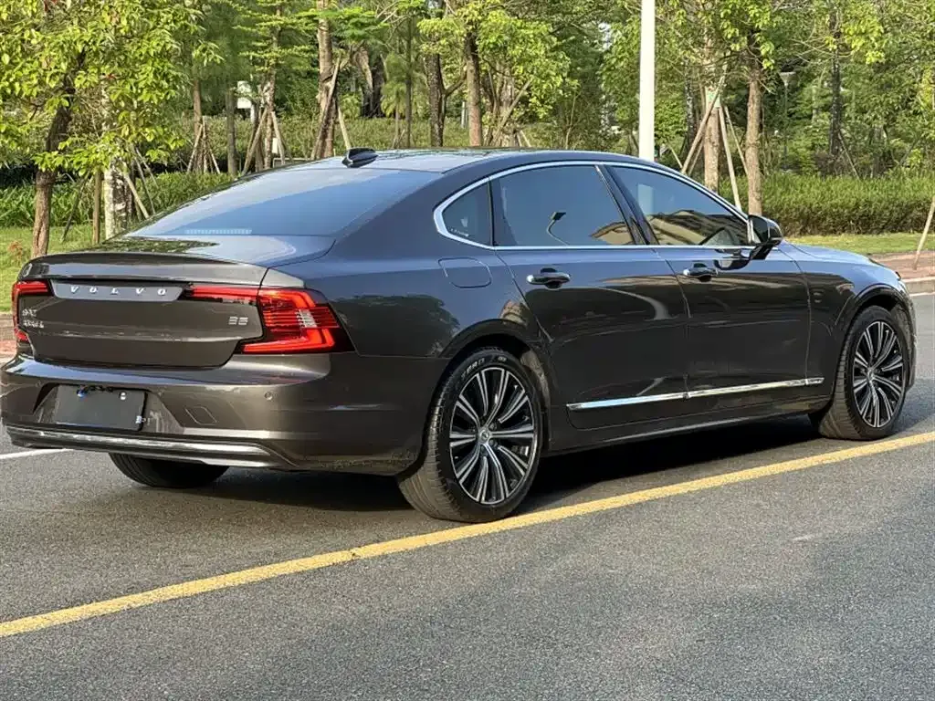 Volvo S90 — фото 8