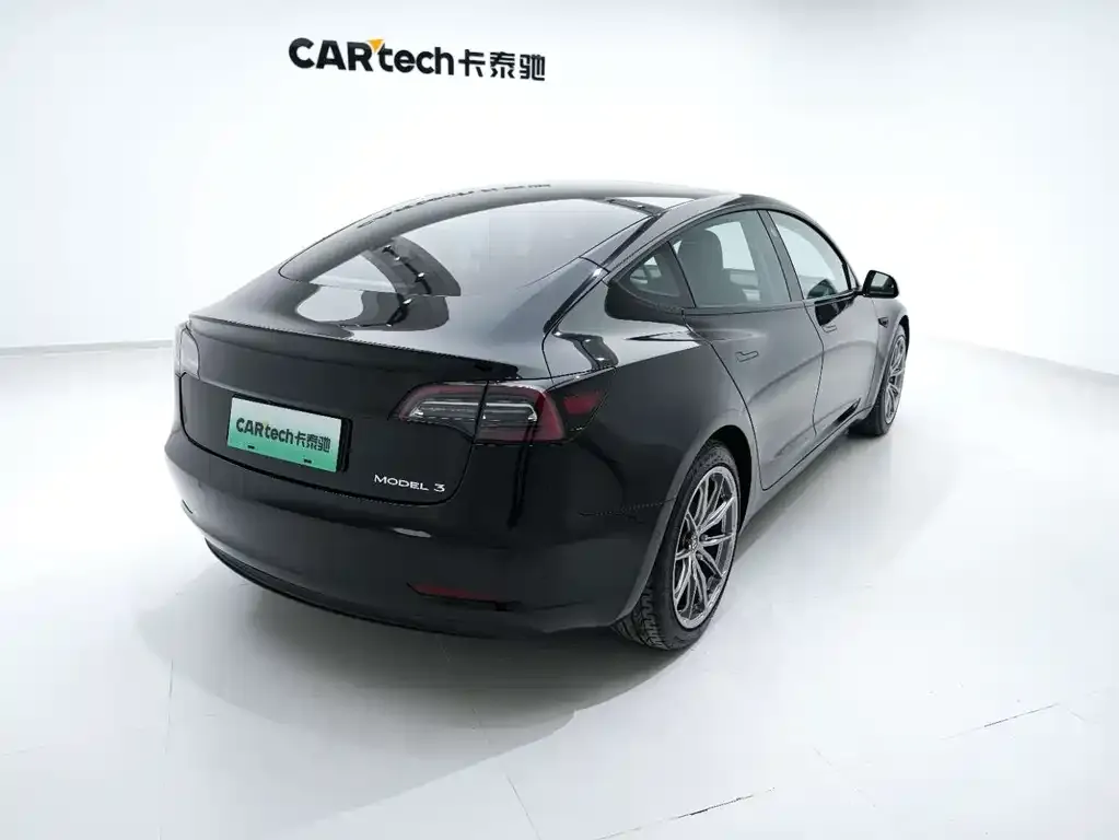 Tesla Model 3 — фото 6