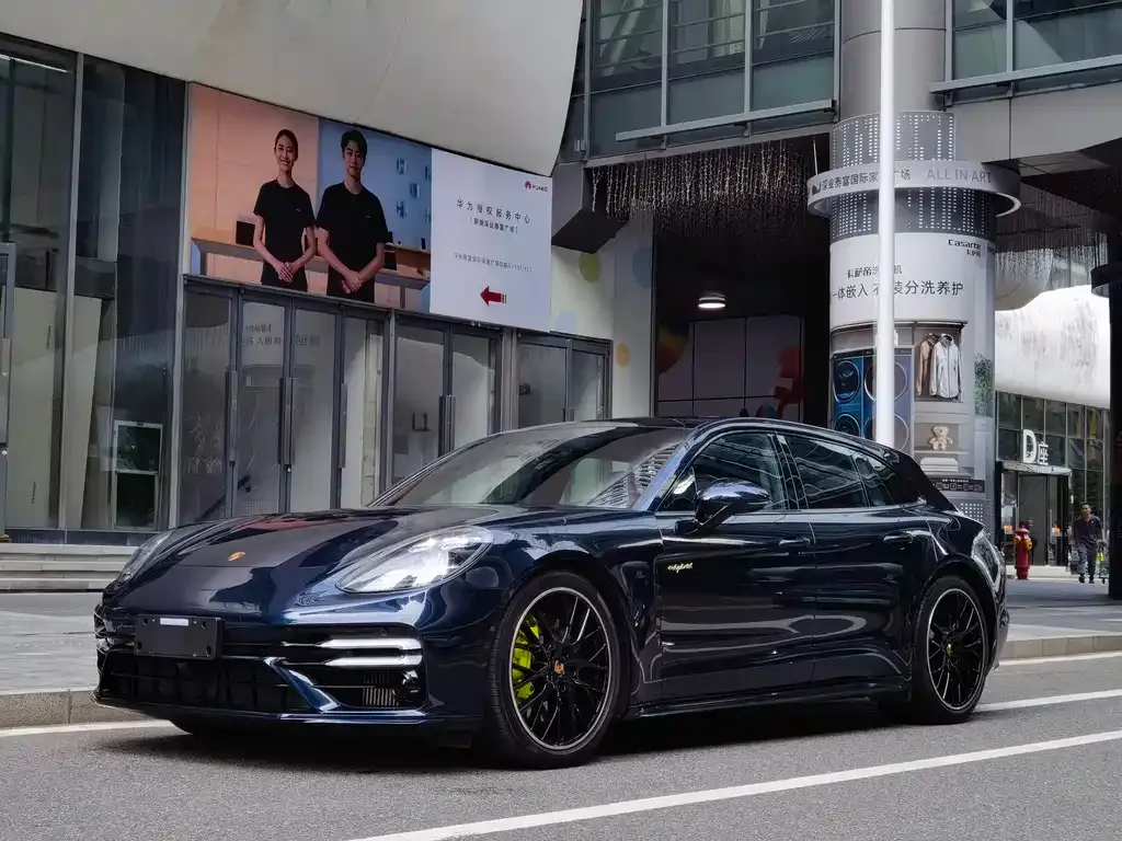 Porsche Panamera Hybrid — фото 1