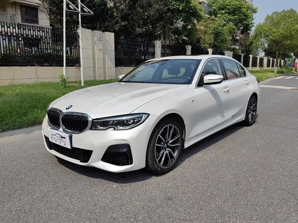 BMW 3 Series — фото 1