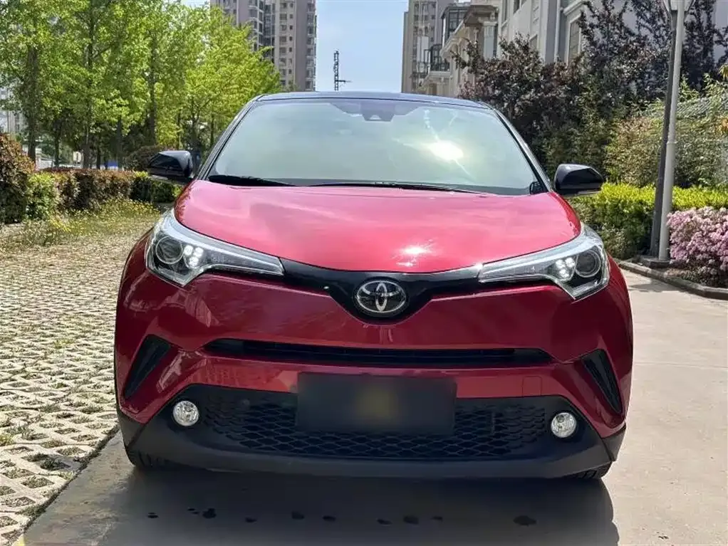 Toyota C-HR — фото 8