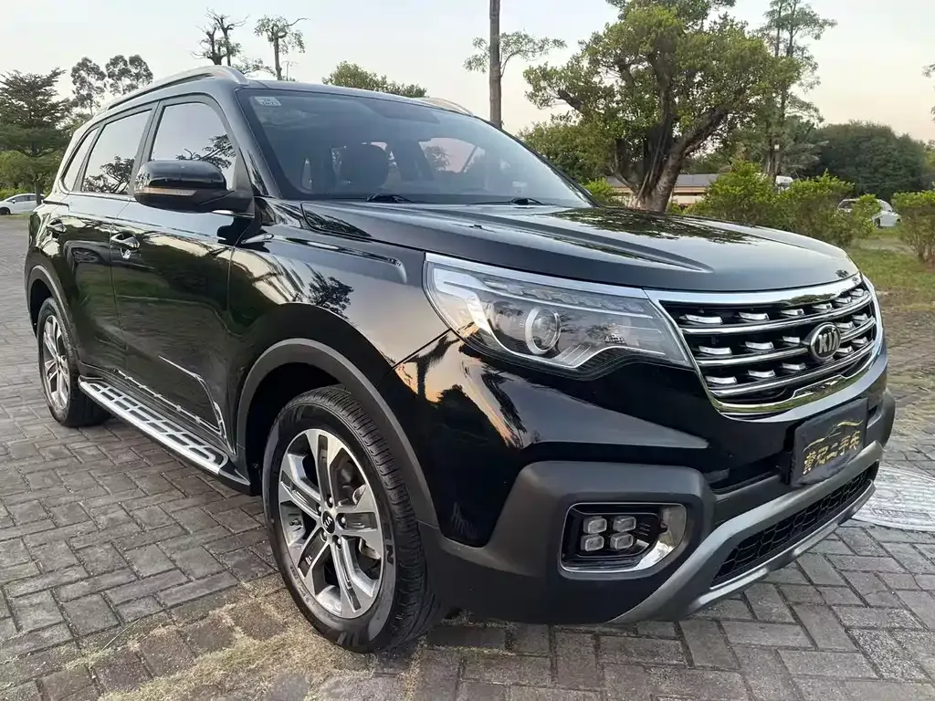 Kia Sportage — фото 6