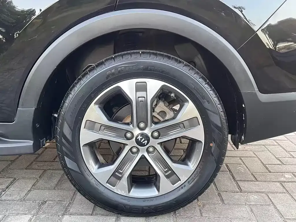 Kia Sportage — фото 9