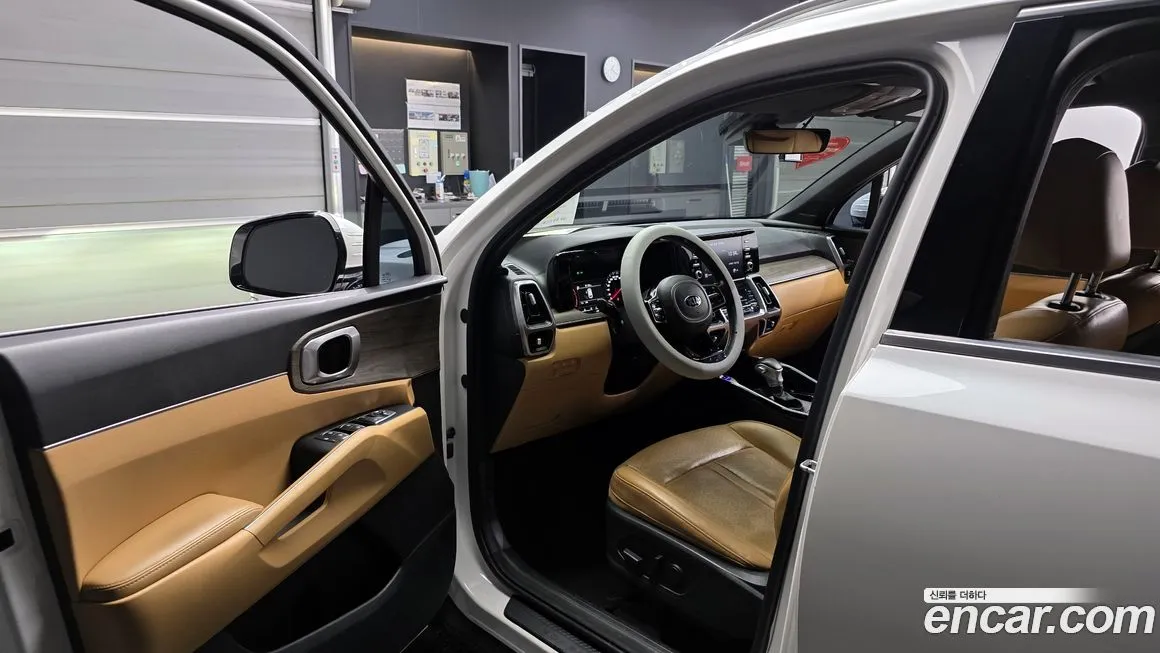 Kia Sorento — фото 10