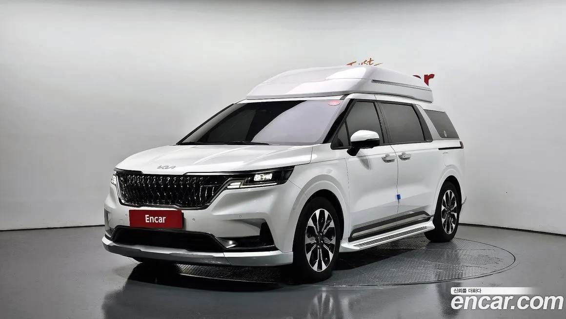 Kia Carnival — фото 1