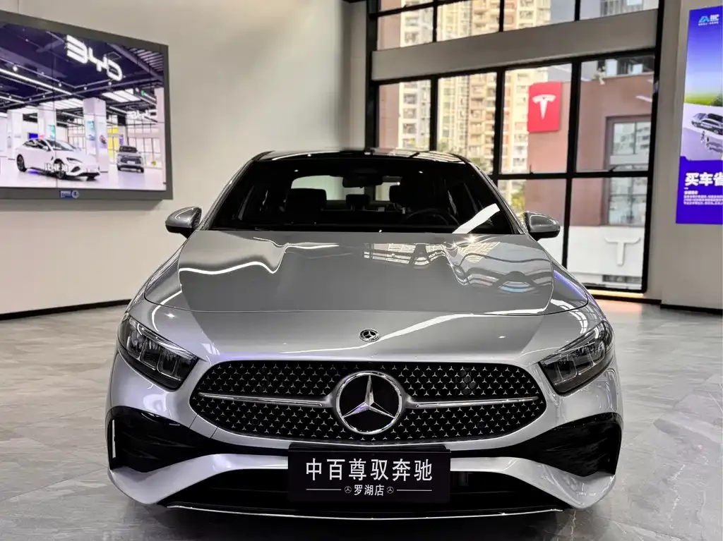 Mercedes-Benz A-Class — фото 1