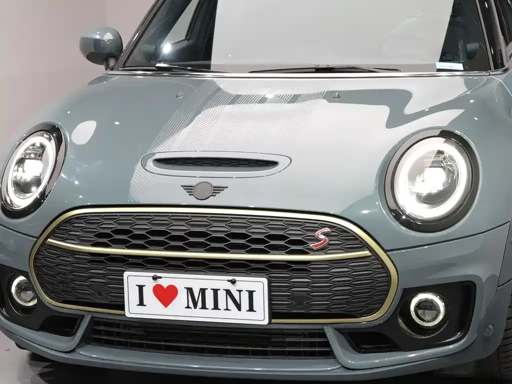 MINI Clubman — фото 3