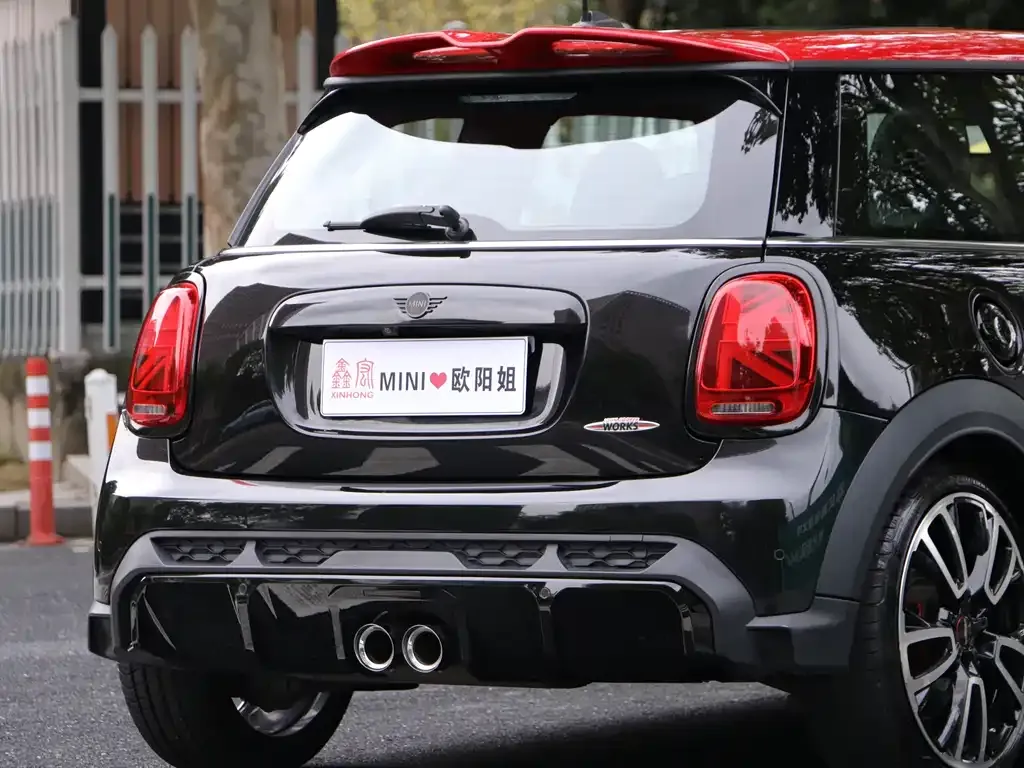 MINI JCW (John Cooper Works) — фото 9