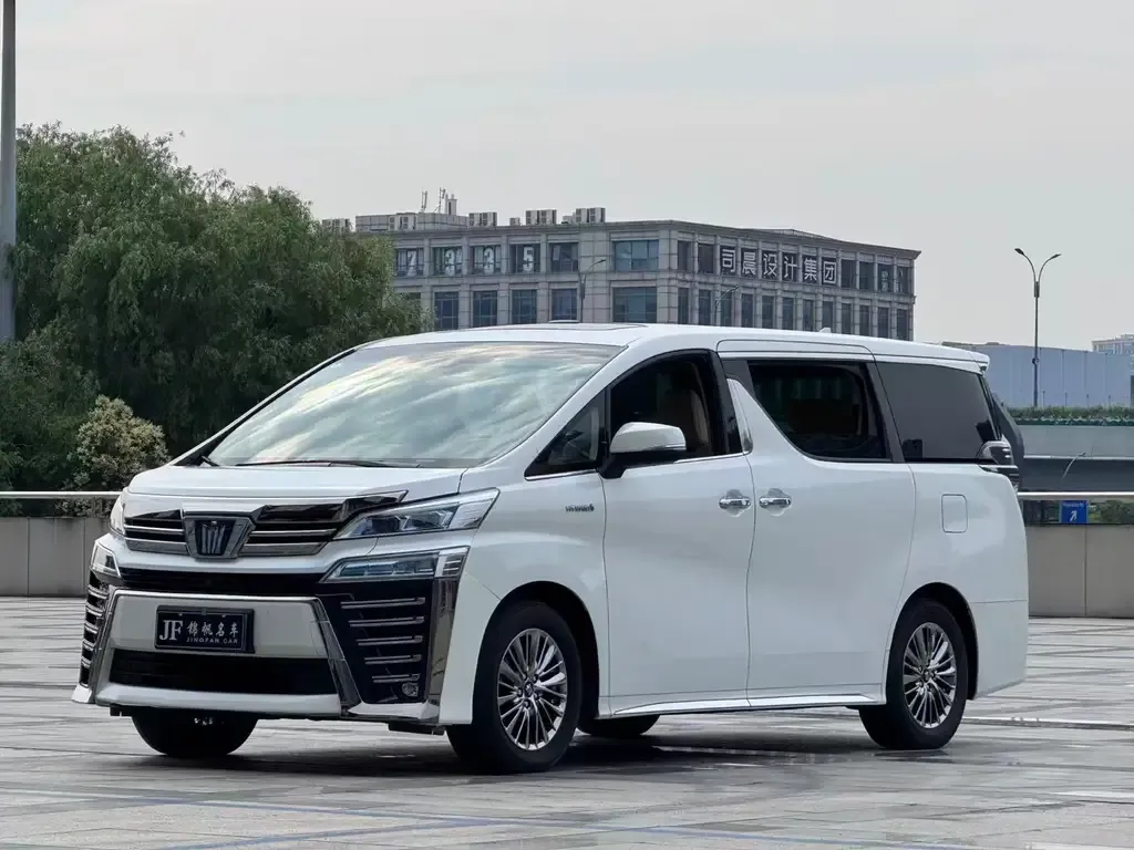 Toyota Vellfire — фото 2