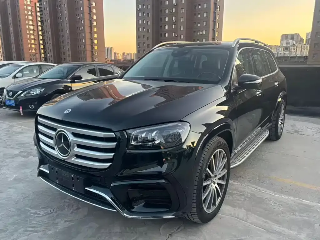 Mercedes-Benz GLS — фото 1