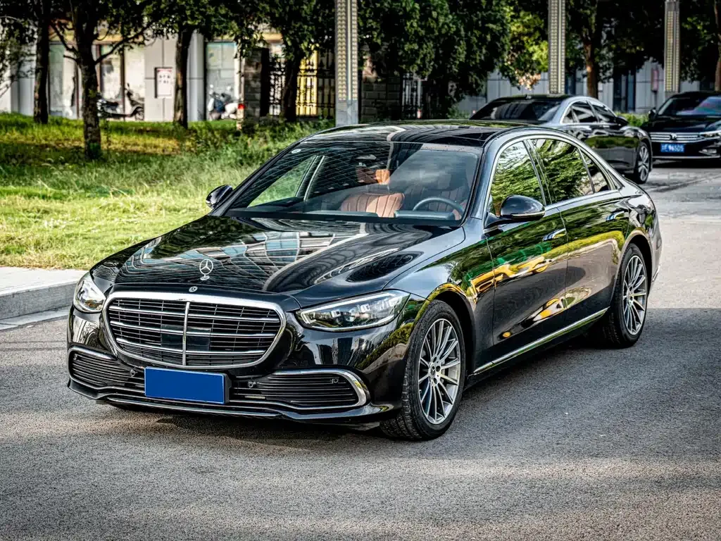 Mercedes-Benz S-Class — фото 1