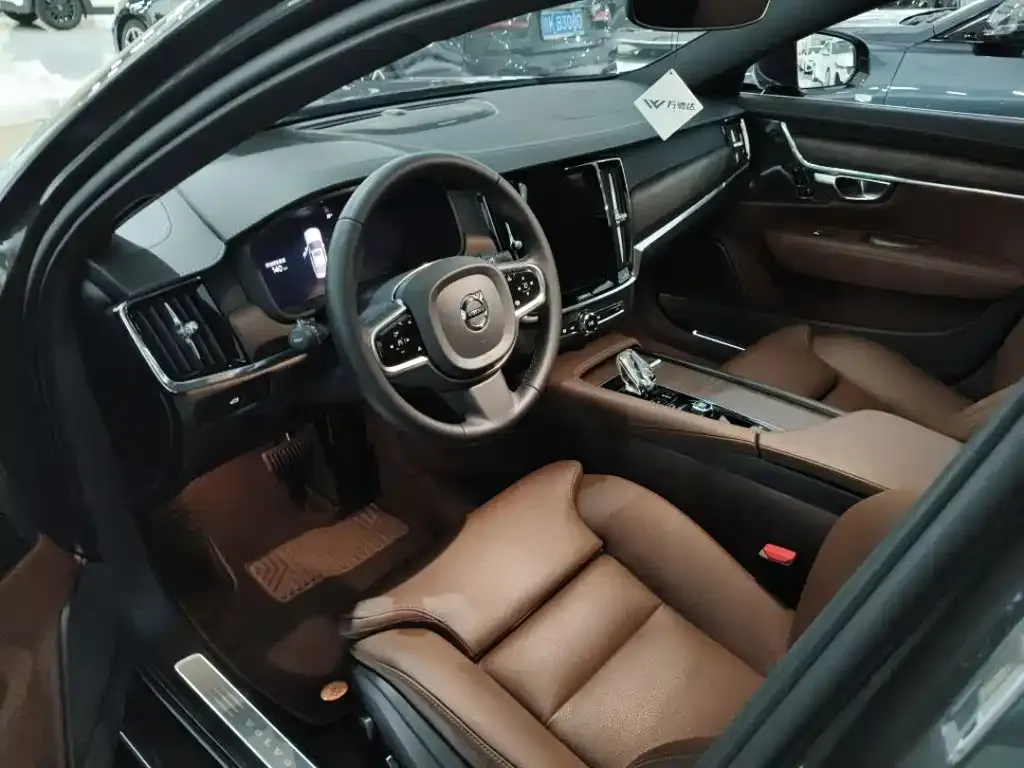 Volvo S90 — фото 2