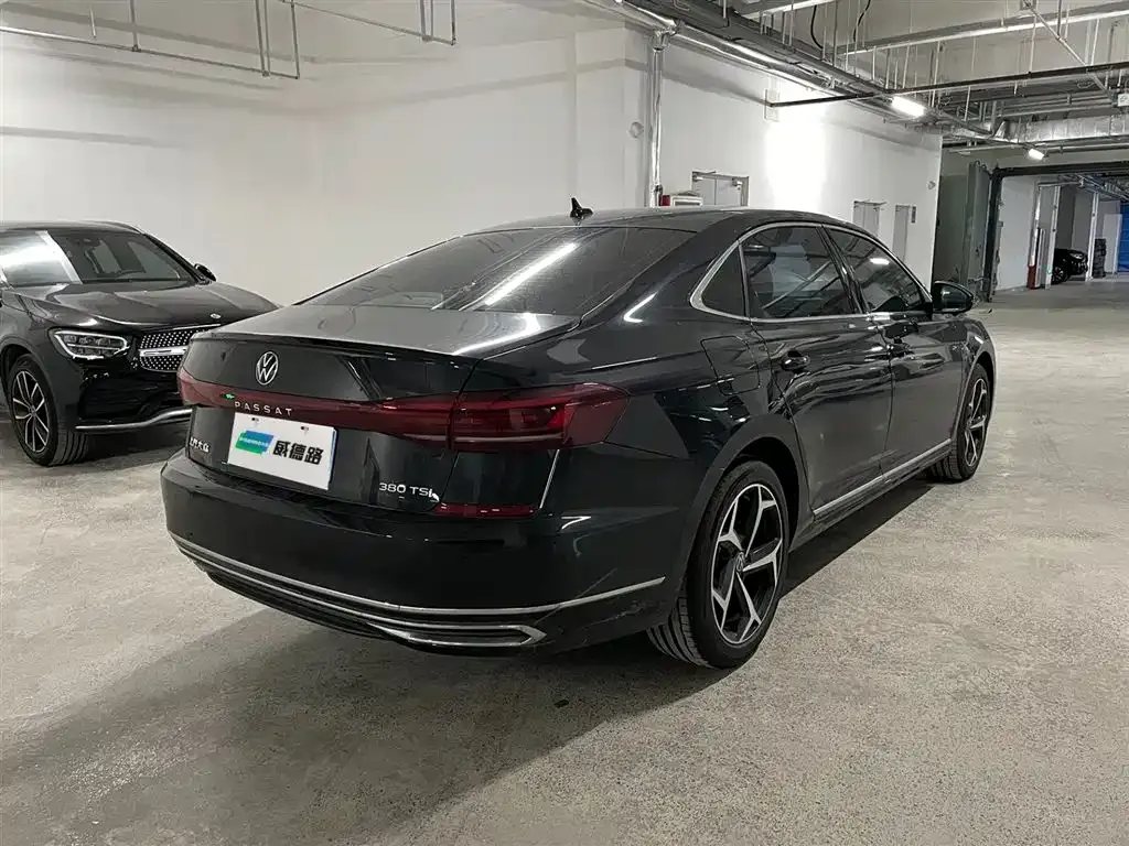 Volkswagen Passat — фото 4