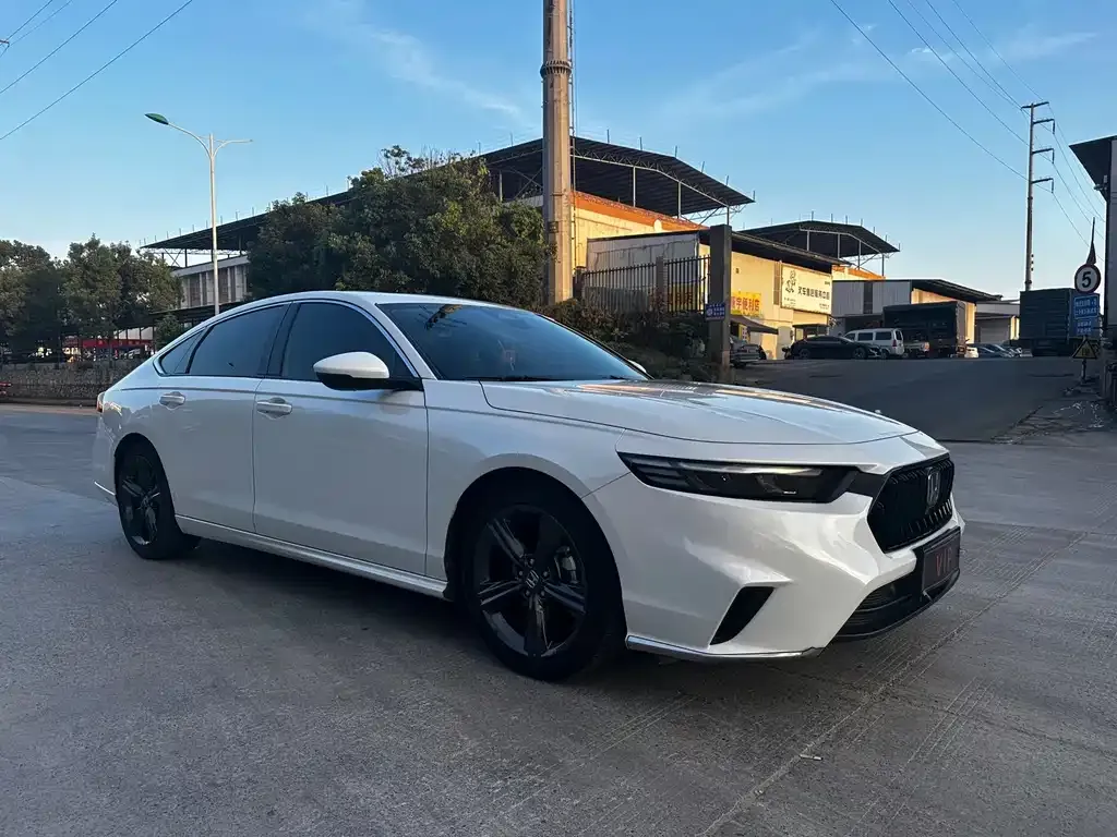 Honda Inspire — фото 1