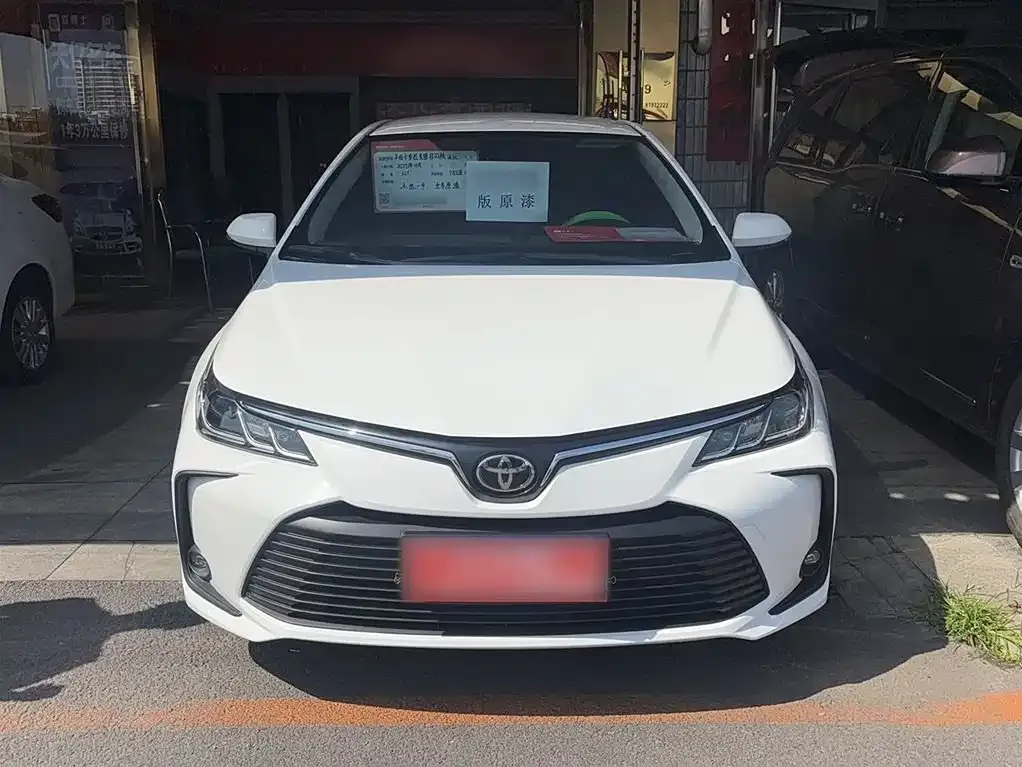 Toyota Corolla — фото 3