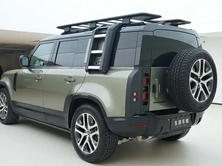 Land Rover Defender — фото 5