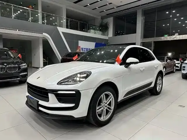 Porsche Macan — фото 1