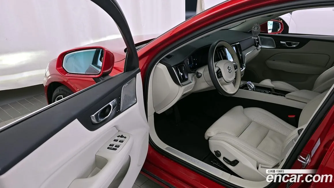 Volvo S60 — фото 10