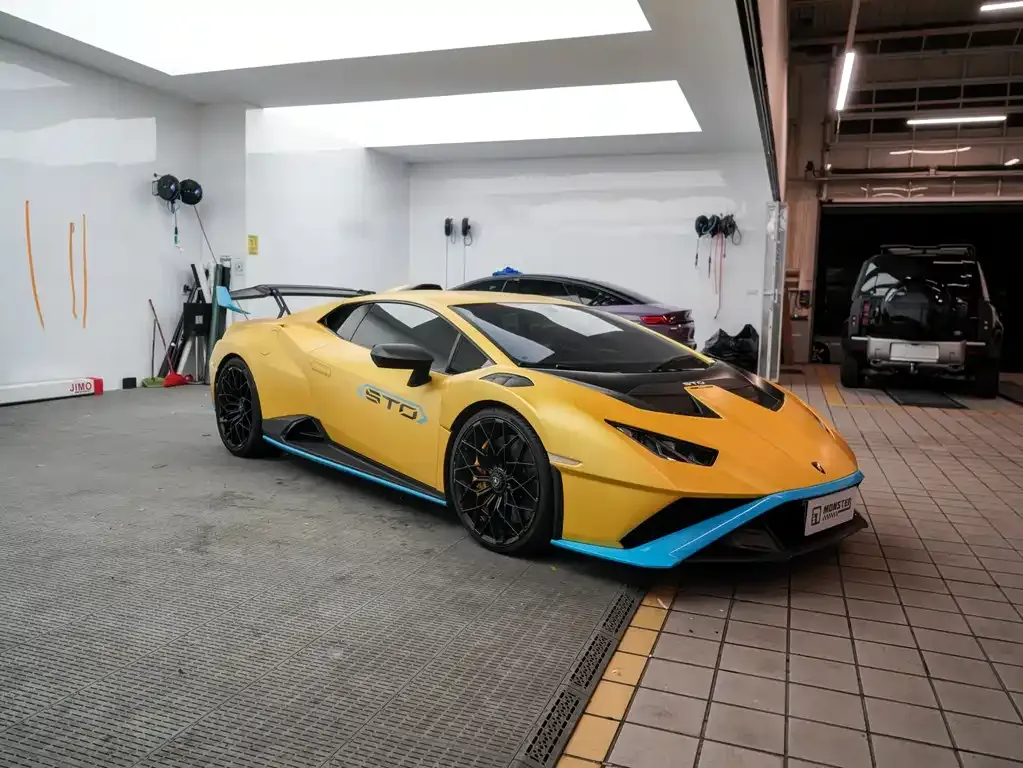 Lamborghini Huracan — фото 1