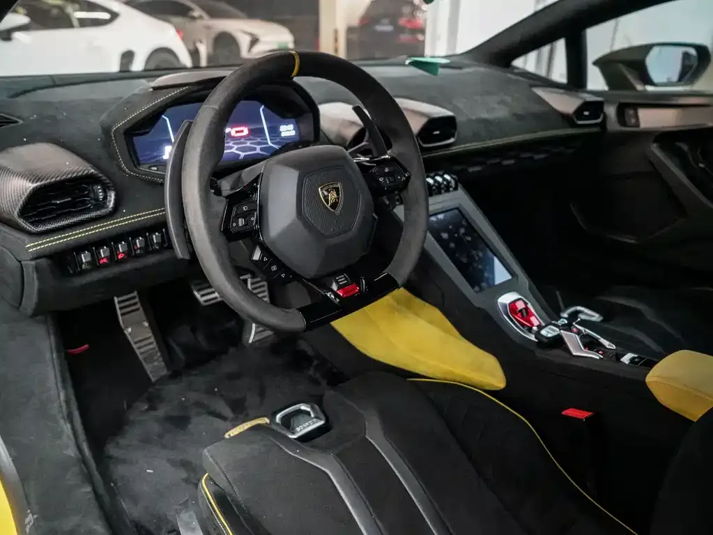 Lamborghini Huracan — фото 10