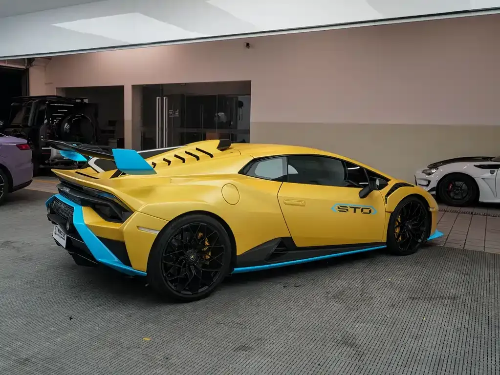 Lamborghini Huracan — фото 7