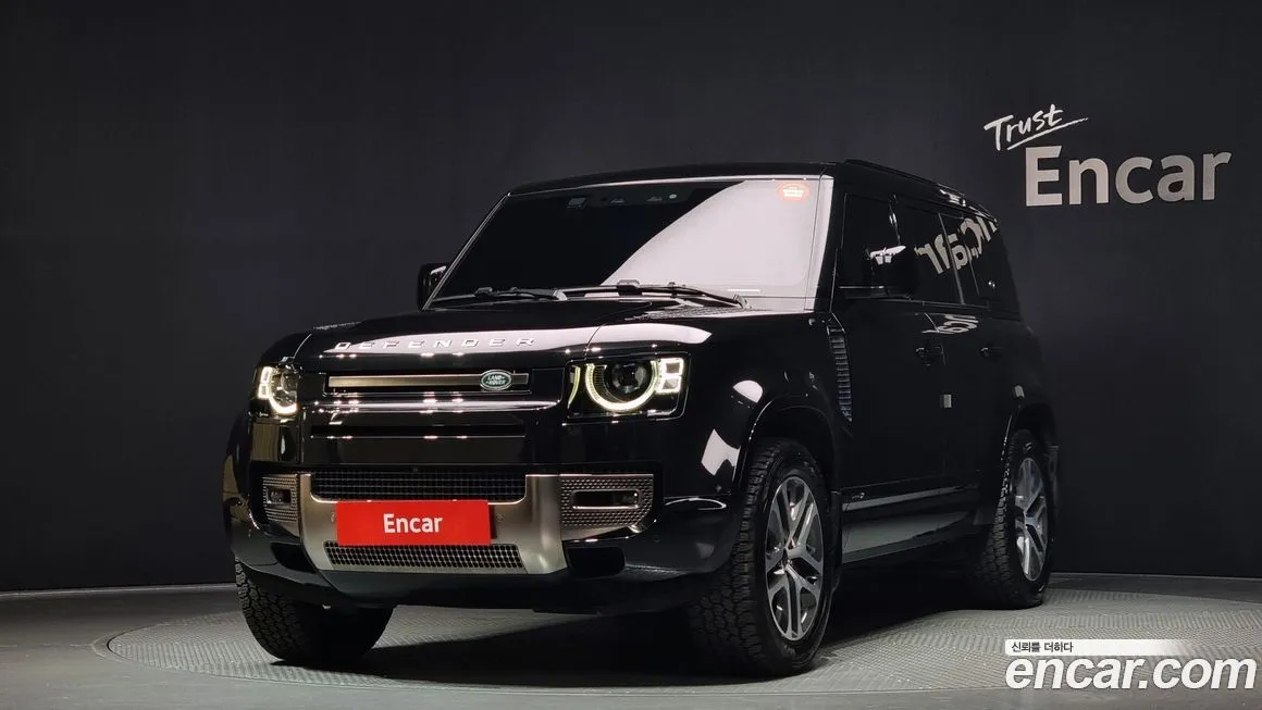 Land Rover Defender — фото 1