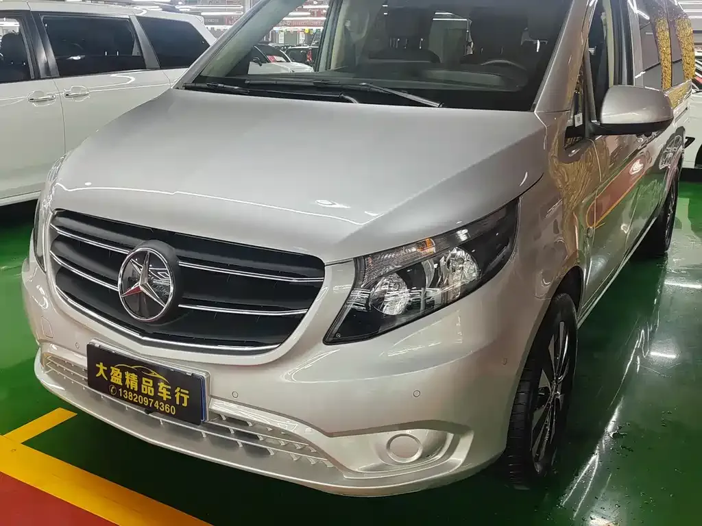 Mercedes-Benz Vito — фото 1