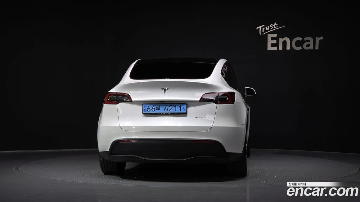 Tesla Model Y — фото 4