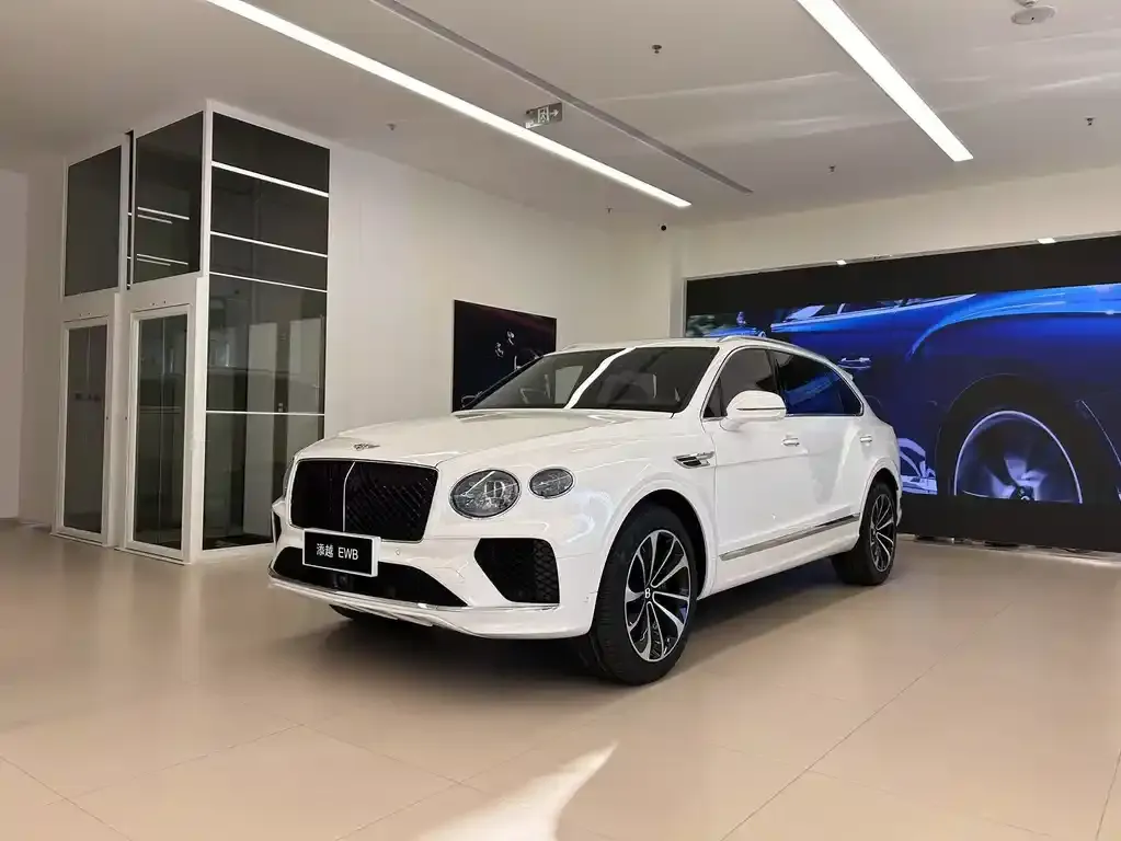 Bentley Bentayga — фото 1