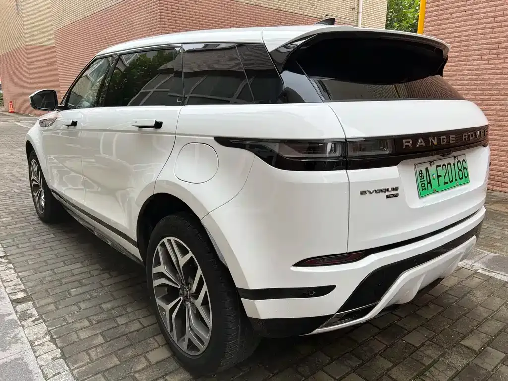 Land Rover Evoque PHEV — фото 4