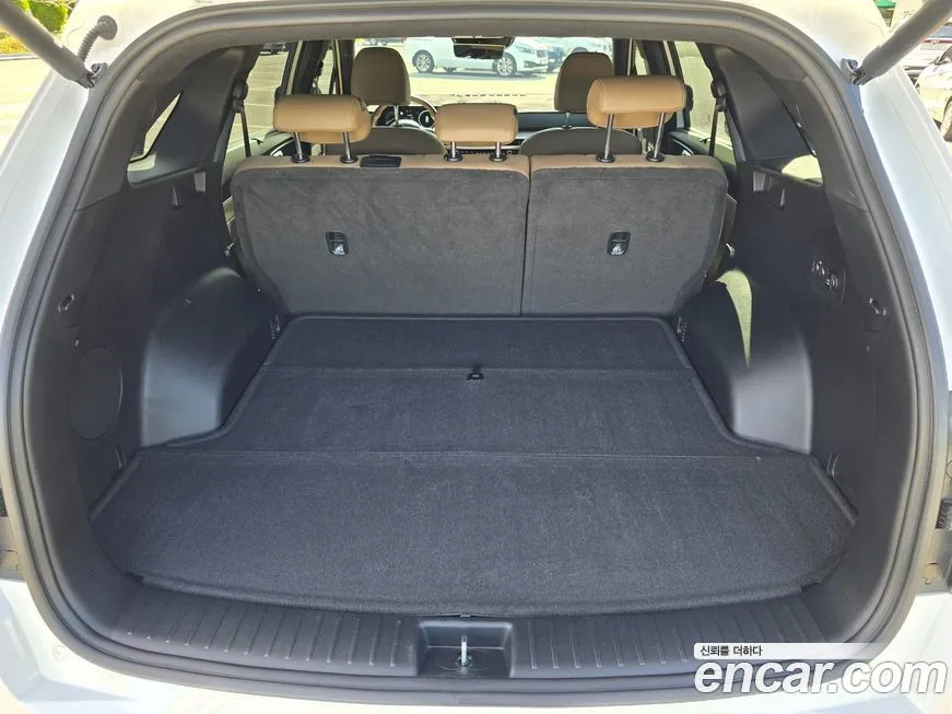 Kia Sorento — фото 8