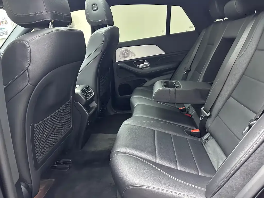 Mercedes-Benz GLE — фото 10