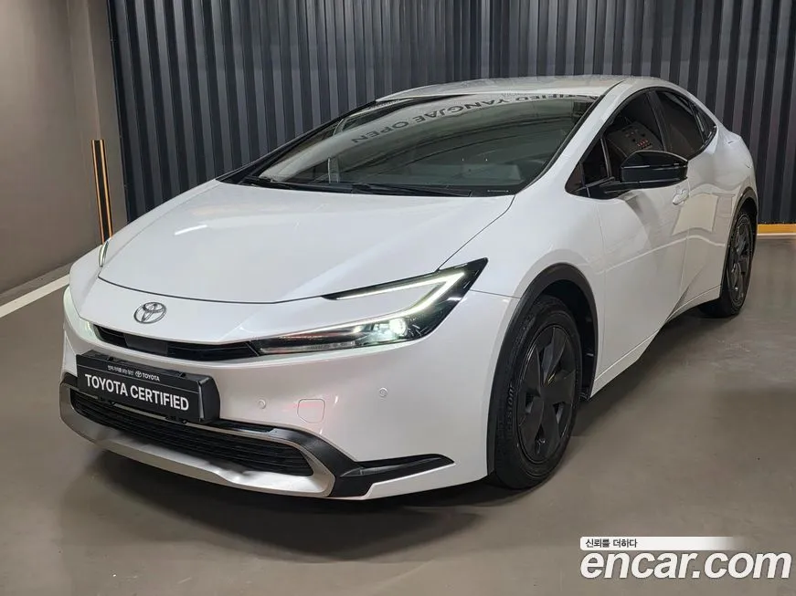 Toyota Prius — фото 1