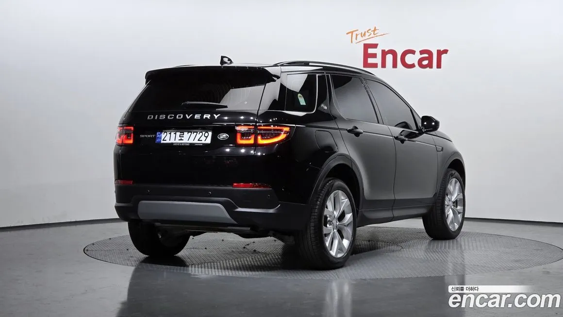 Land Rover Discovery Sport — фото 2