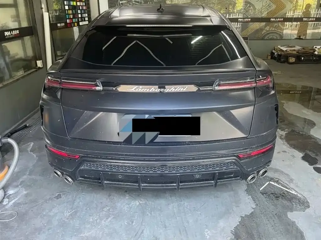 Lamborghini Urus — фото 10