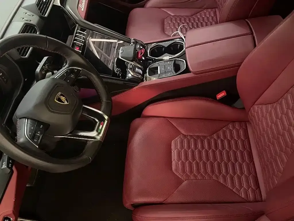 Lamborghini Urus — фото 6